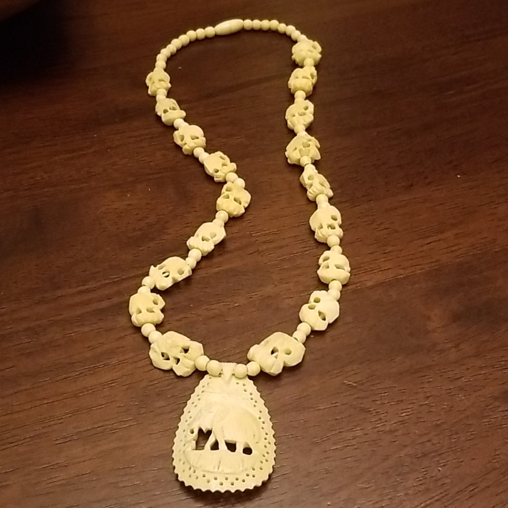 Vtg. Carved Elephant Necklace